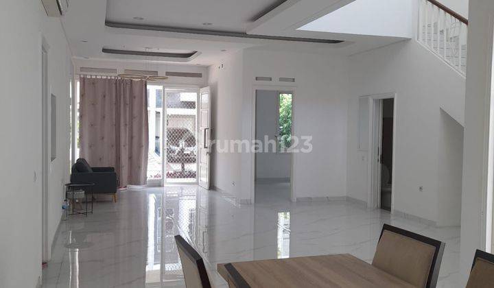 Turun Harga Dijual Rumah Bagus, Siap Huni di Cluster Grisea The Spring, Gading Serpong 1