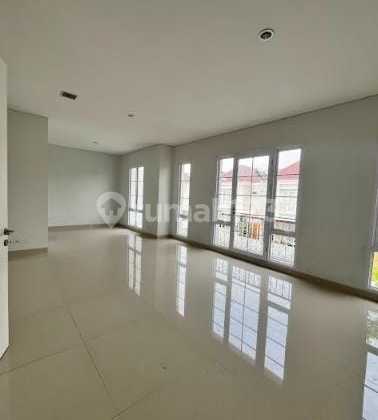 FOR SALE HOOK/HOEK HOUSE Granada Menaggio Gading Serpong (BRAND NEW) FOR SALE HOOK/HOEK HOUSE Granada Menaggio Gading Serpong (BRAND NEW)