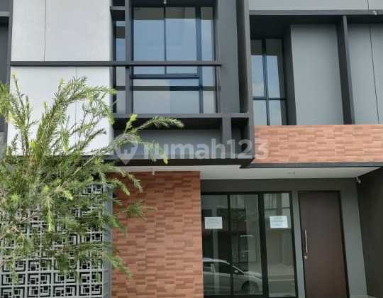 DiJual Rumah di Suvarna Sutera  ,cluster flavio 2