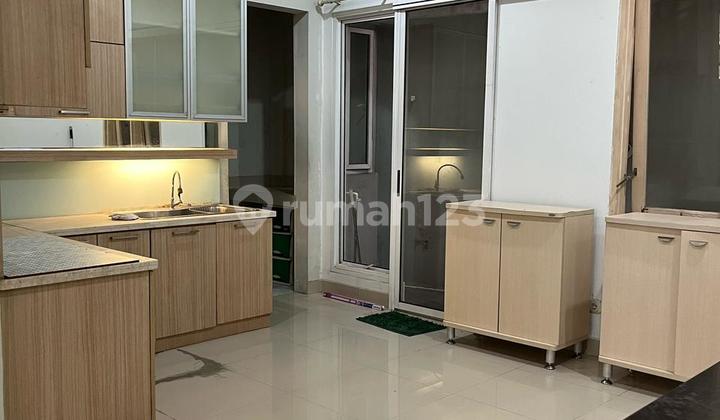 For Sale: 2-story house near the toll gate in Fluorite Residence, Gading Serpong. 1