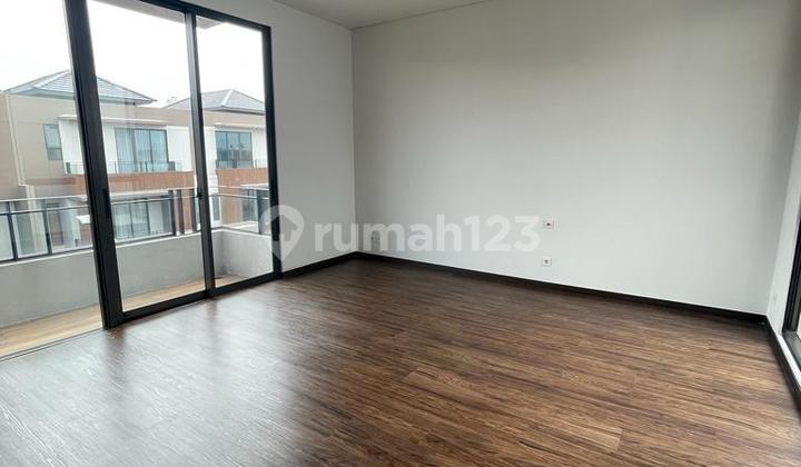 Di Jual Rumah KAZUMI Zora BSD 3 Lantai Semi Furnished