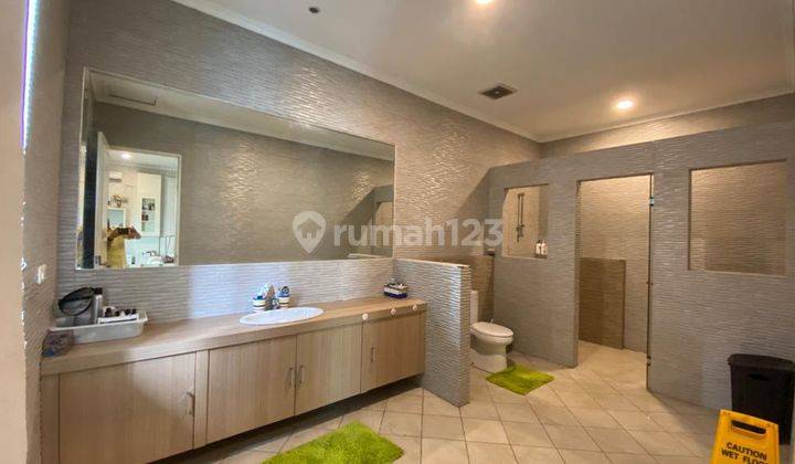Rumah Siap Huni Di Pusat Kota Menteng Semi Furnished 10