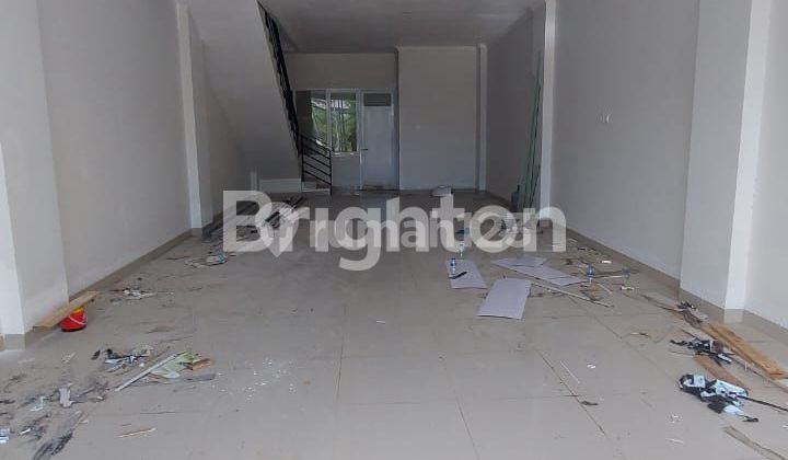 FOR SALE VERY STRATEGIC SHOPHOUSE 2