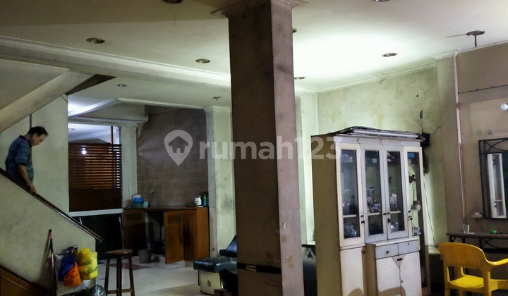 For Sale: 3-Story Shop House in Kiaracondong Cicadas 2