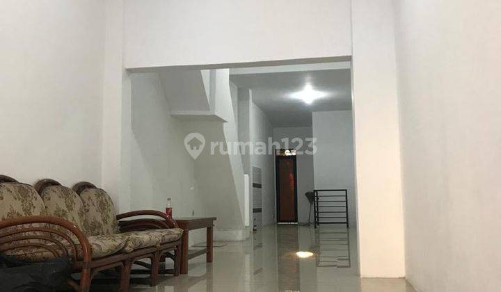  ruko 2 lantai Jl. Prabu Geusan Ulun Kota Sumedang , HargaNego 1