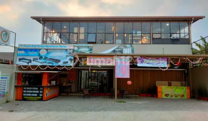 Dijual Tempat Usaha di Sayap Jl.cihanjuang Akses Jalan Masuk 2 Mobil