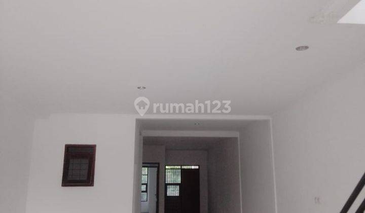 Ruko 2,5 Lantai di Bmk Bumi Mas Kencana Jl. Ah Nasution 2