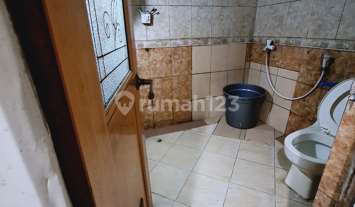 DIJUAL CEPAT RUMAH   Di  daerah Antapani Lingkungan aman dan nyaman, bebas banjir, keamanan 24Jam, row Jalan 2 mobil. 2