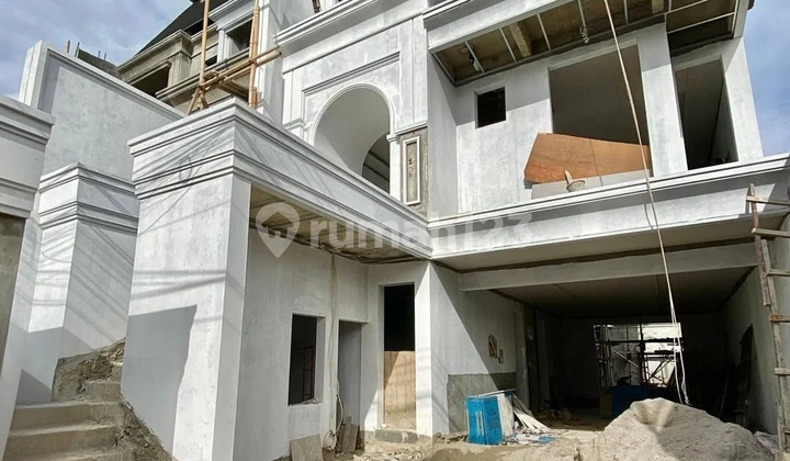3-Story Brand New House with Swimming Pool in Tebet 2