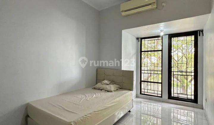 Rumah 2 Lantai Furnished di Sektor 9-Bintaro, Tangerang Selatan 2