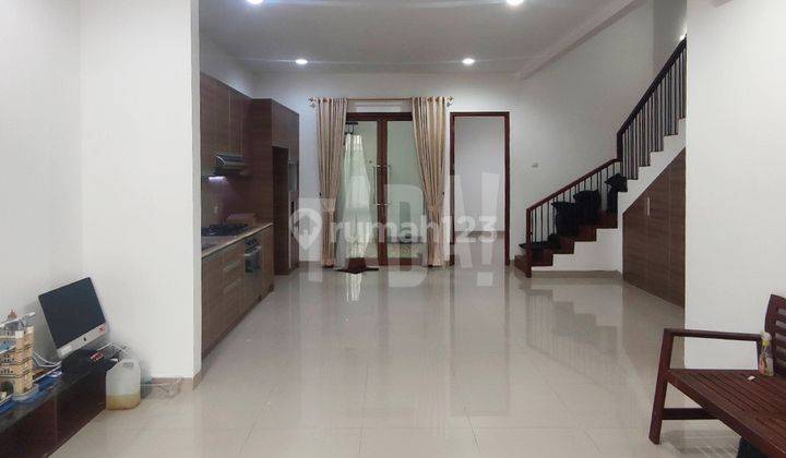 Townhouse Asri 2 Lantai di Cilandak Dekat Antasari Design Modern  2