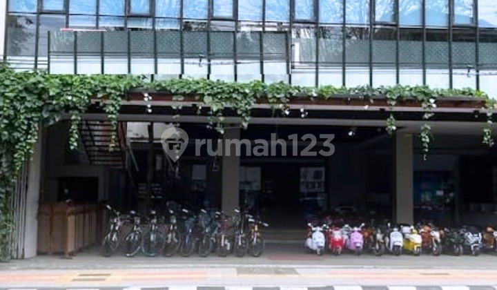 Tempat Usaha Jl. Pemuda Magelang Tempat Usaha Jl. Pemuda Magelang