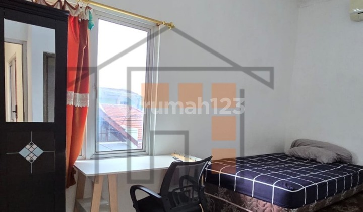 Rumah Kos 2 Lantai Batan Timur