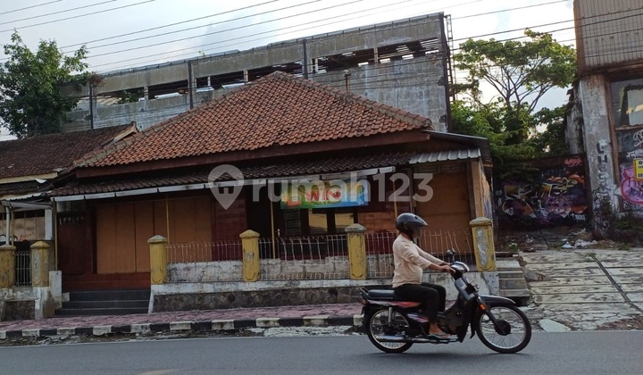RUMAH JL. JENDRAL SUDIRMAN, SALATIGA RUMAH JL. JENDRAL SUDIRMAN, SALATIGA