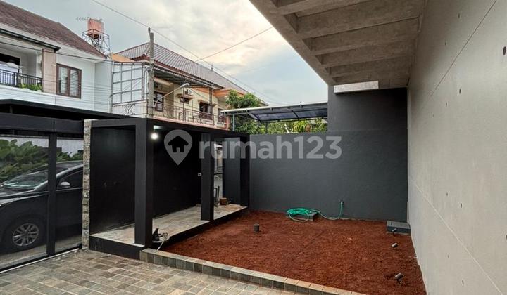 Rumah Mewah 2 Lantai di Telagabodas