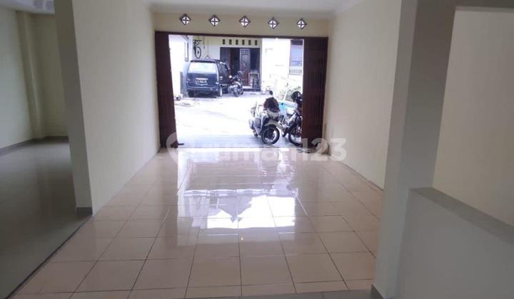 RUMAH JL. MENDUT UTARA  2