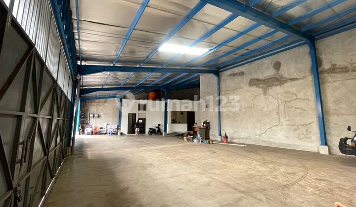 Good Warehouse on Jl. Suyudi Good Warehouse on Jl. Suyudi