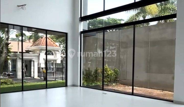 Dijual Rumah Minimalis LuX New 100% di KBP 1