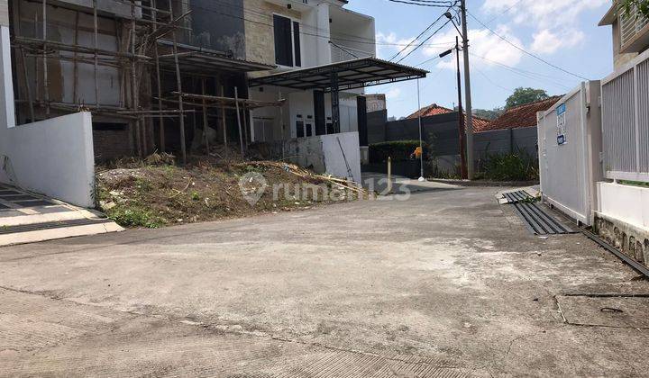 Dijual Rumah Nyaman Dan Sejuk di Dago, Dago 2