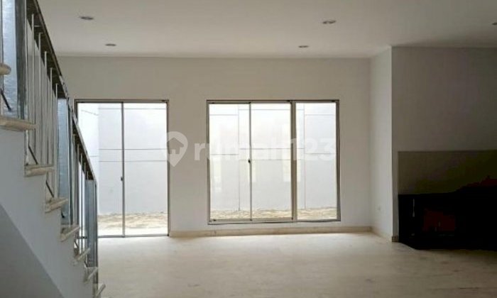 Beautiful House Golf Island, North Jakarta 8x20 PIK 2