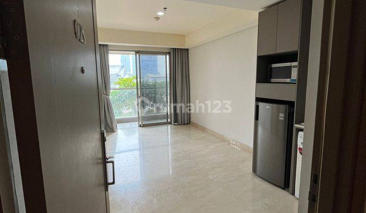 Dijual Apartment Goldcoast Bahama Lantai Rendah Semi Furnish 1