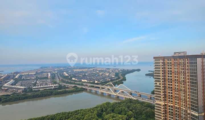 Apartment Furnished 3 BR Gold Coast Penthouse 2