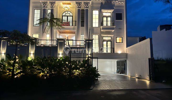 Rumah Mewah Cantik Depan Taman Cluster Terdepan Sentul City Bogor