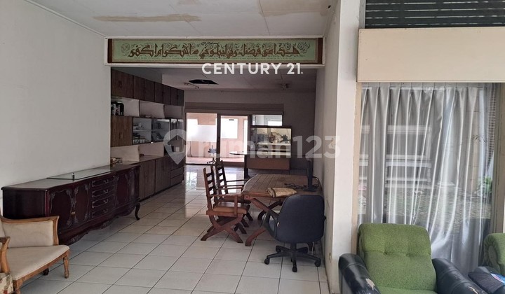 Dijual Cepat Rumah Cocok Buat Tempat Tinggal dan Usaha 2