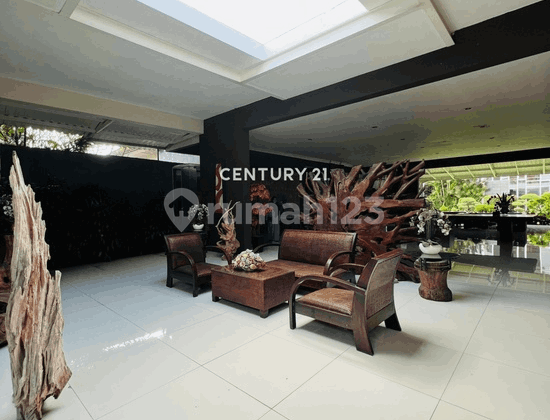 Rumah Asri dengan Tanah Luas di Bintaro Jaya Sektor 5 2