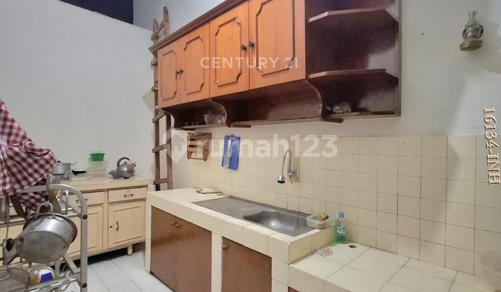 Dijual Rumah dengan Halaman Belakang yang Luas di Pondok Aren 2