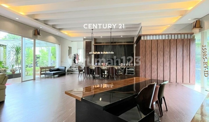 For Sale Luxury House Extensive Land Strategic Near Antasari Main Road 2