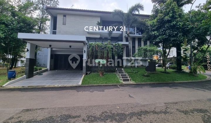 Rumah Mewah Posisi Hoek Asri dan Nyaman Dalam Cluster di Bsd