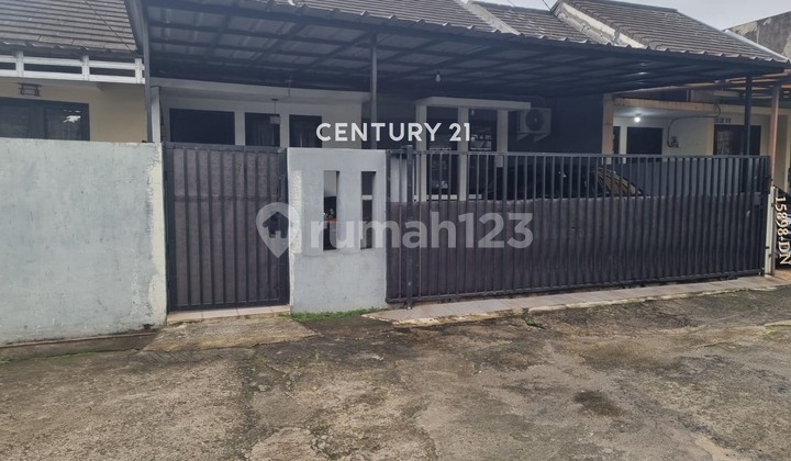 For Sale Fast House in Complex Near Trans Jakarta Stop