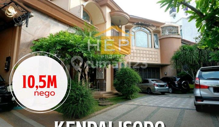 Luxury House in Kendalisodo Candisari Semarang with Swimming Pool 1