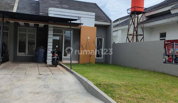 Di sewakan cepat rumah 1 lantai di Serua raya Sudah Renovasi SHM hadap Barat 2