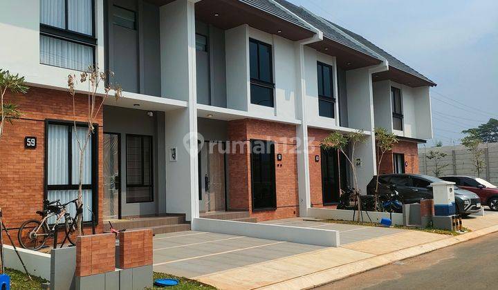 Rumah 2 Lantai Samping Mall Rapih Dan Asri  2