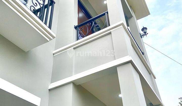 Rumah bagus 2 Lantai siap huni dekat ke Jakarta selatan 2