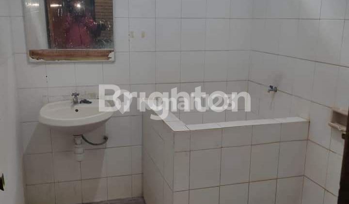 RUMAH TINGGAL TERAWAT DAN SIAP HUNI DI SURABAYA TIMUR 2