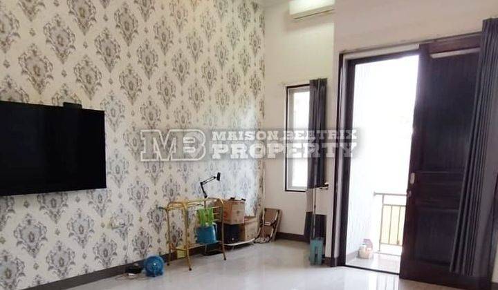 Rumah Rapi Siap Huni 3 Lantai Di Jalan Utama Griyaloka Bsd City 2