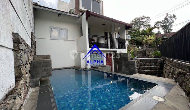 Dijual Villa Mewah Denga Kolam Renang Kawasan Sejuk Dago Bandung 1