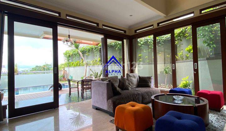 Eksklusif Rumah Mewah Cantik Ada Kolam Renang Ciumbuleuit Bandung