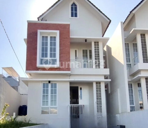 Dijual Rumah Cantik Siap Huni Lokasi Sejuk Sariwangi Bandung
