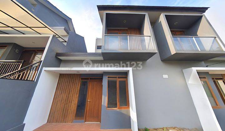 Dijual Rumah Cantik Siap Huni Dalam Komplek Villa Ubud Sariwangi 1