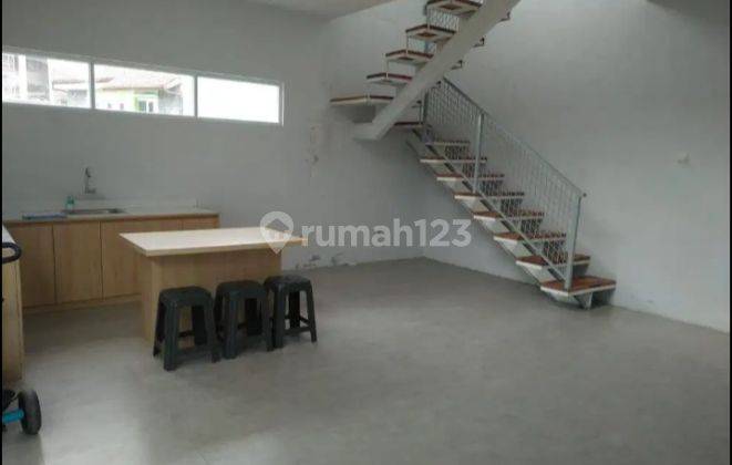 Disewakan Rumah Cantik Siap Huni Dalam Komplek Awiligar Bandung 2