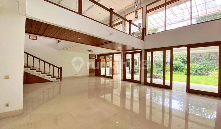 Disewakan Rumah Mewah Komplek Eksklusif Budi Indah Setiabudi Bandung 2