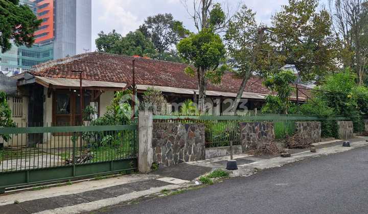 Dijual Rumah Luas Di Kawasan Premium CIumbuleuit Kota Bandung