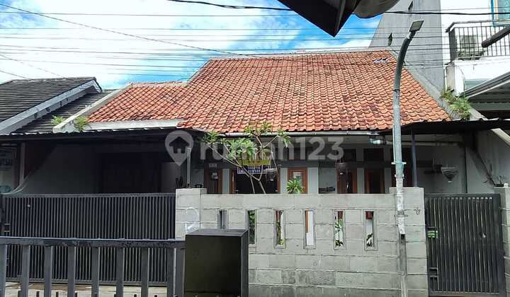 Dijual Rumah Siap Huni Lokasi Bagus Margacinta Bandung 1