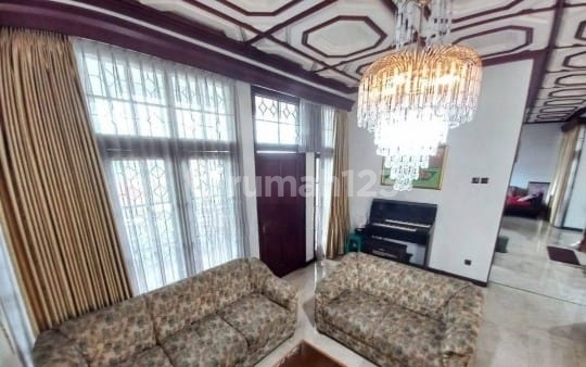 Dijual Rumah Mewah Siap Huni Area Bagus Setiabudi Bandung 2