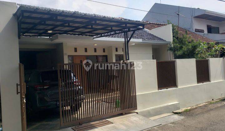 Disewakan Rumah Cantik Siap Huni Lokasi Bagus Turangga Bandung 1