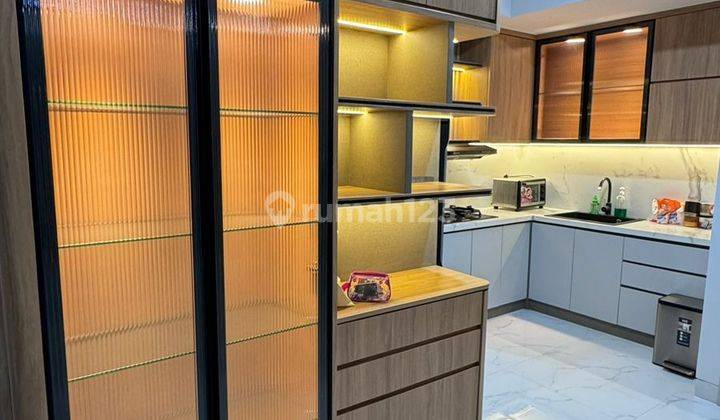 Disewakan Murah Mewah La Viz 2BR Private Lift Baru Gres 2